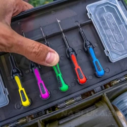 Κουτί με εργαλεία για feeder fishing Korum Roving Blox - Fully Loaded