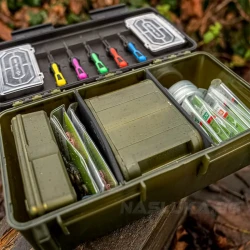 Κουτί με εργαλεία για feeder fishing Korum Roving Blox - Fully Loaded